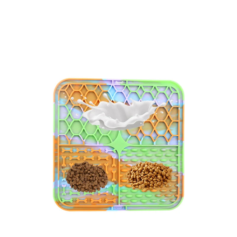 Calming Lick Mat for Dogs & Cats – Anxiety Relief & Slow Feeder